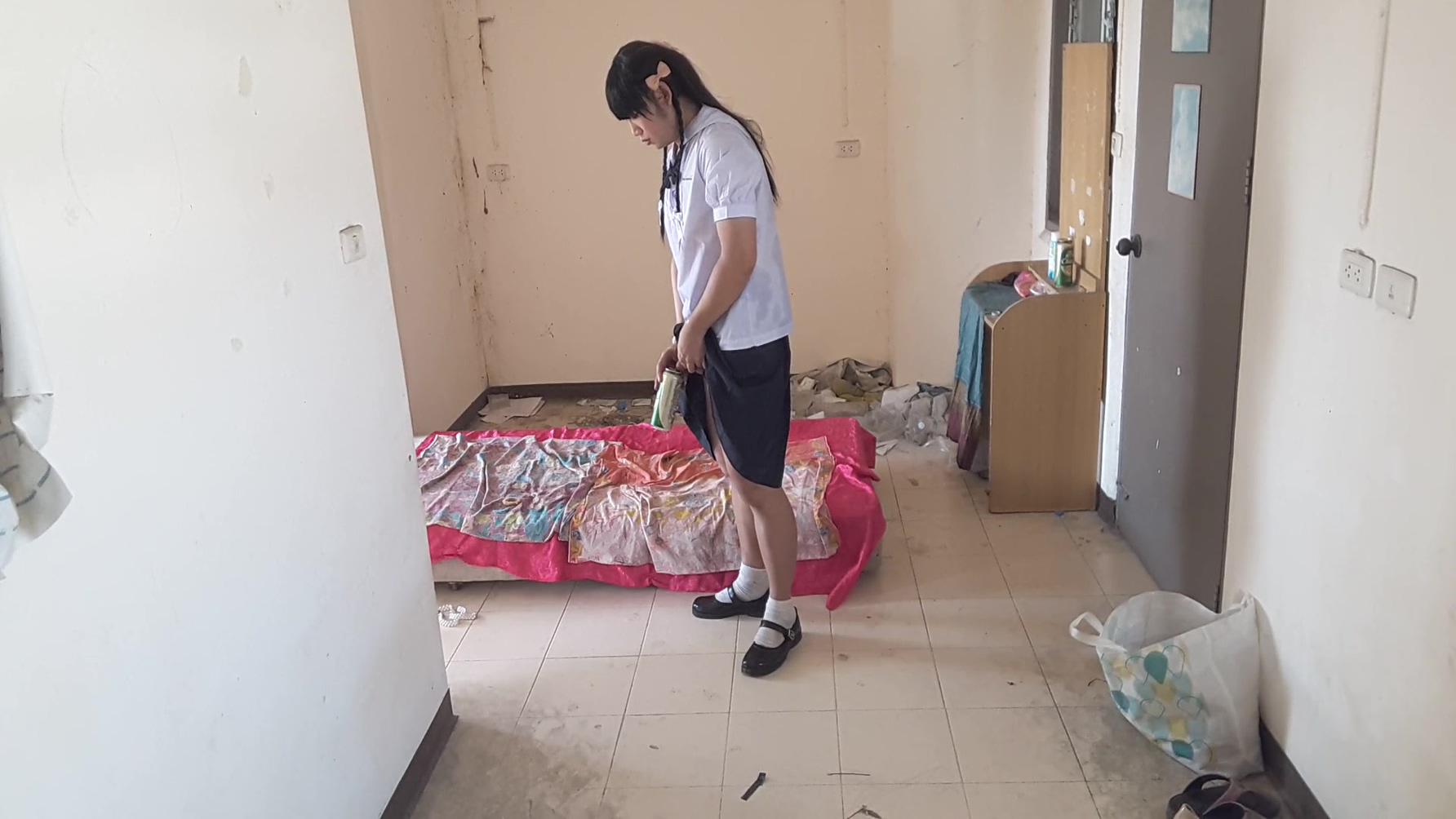 Intro Solo Teen Ladyboy Thai School