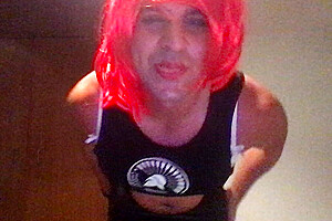 Sissy Dancing is back! – Watch the Tempo