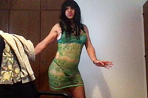 Sissy Dancing – Oh so Hornyy