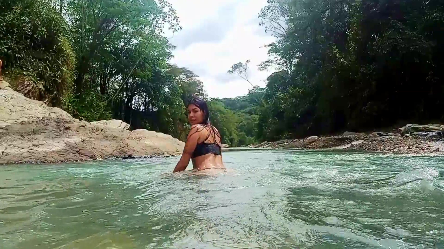 Ts Angelique – Hard Cum In A Tropical River 5 Min